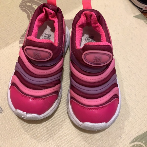 Kid’s shoes - Picture 2 of 5